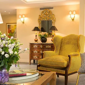 **** Hotel Le Relais Des Halles France