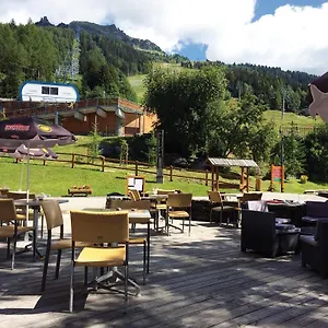 Lagrange Le Roc Belle Face Holiday park