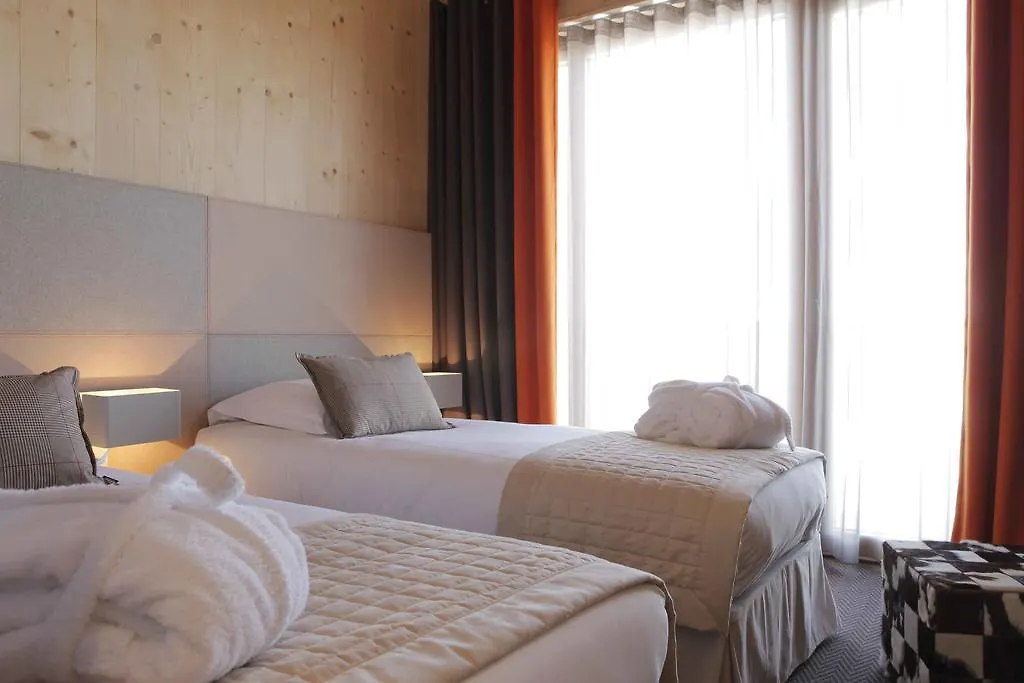 L'Aiguille Grive Chalets Hotel Les Arcs
